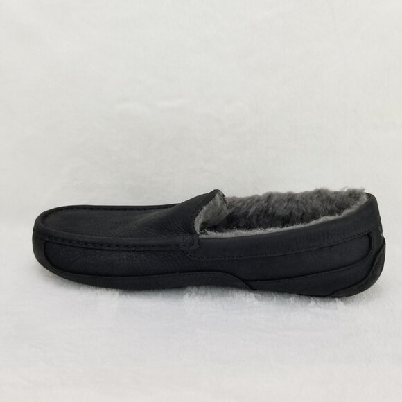 ✅UGG Ascot Black Leather Gray Sheepskin Lined Moc Toe Slippers Men’s 13 Comfort - Picture 12 of 12